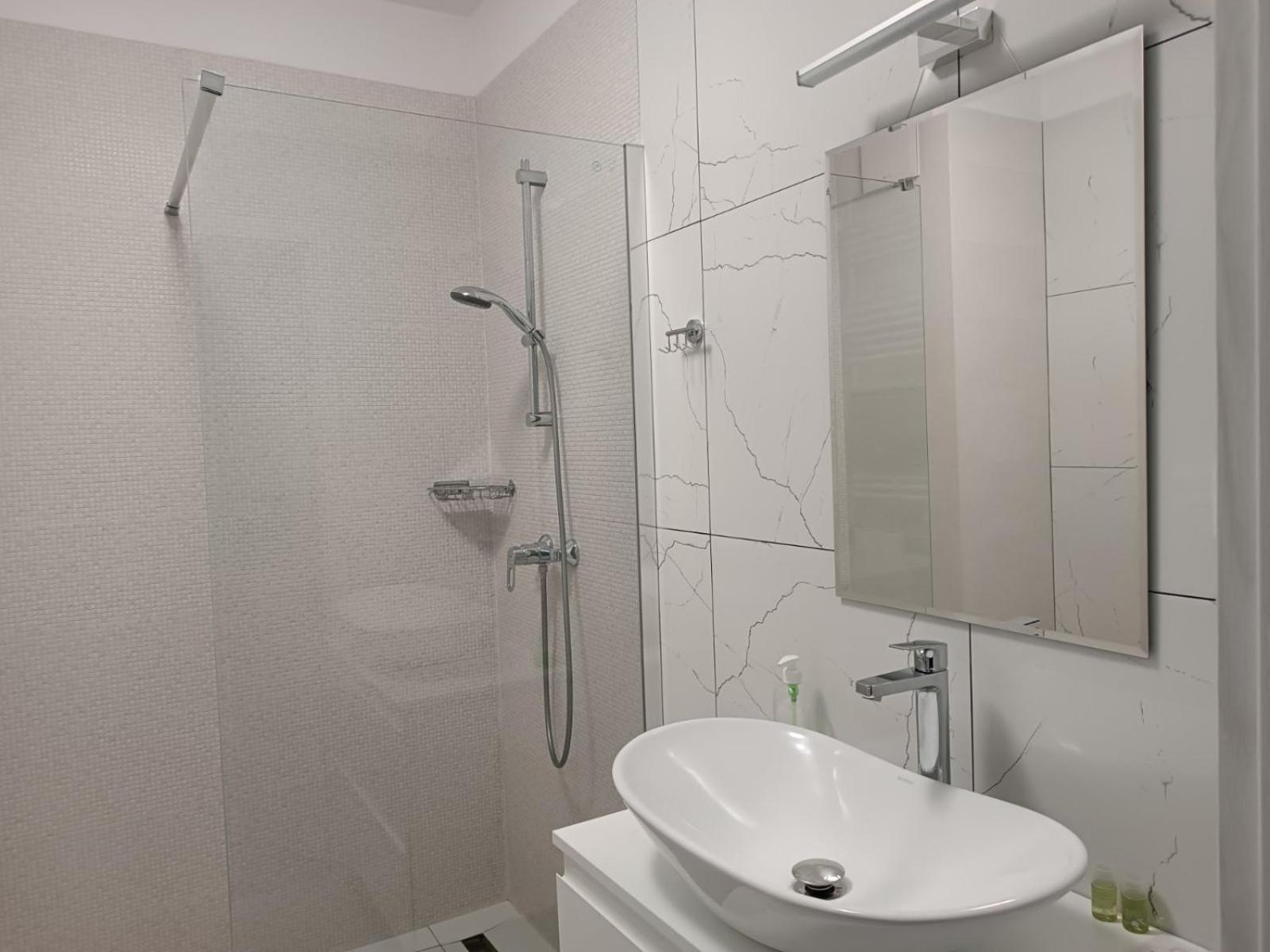 Apartamenty Wiktoryn 6A Warsaw Exterior photo
